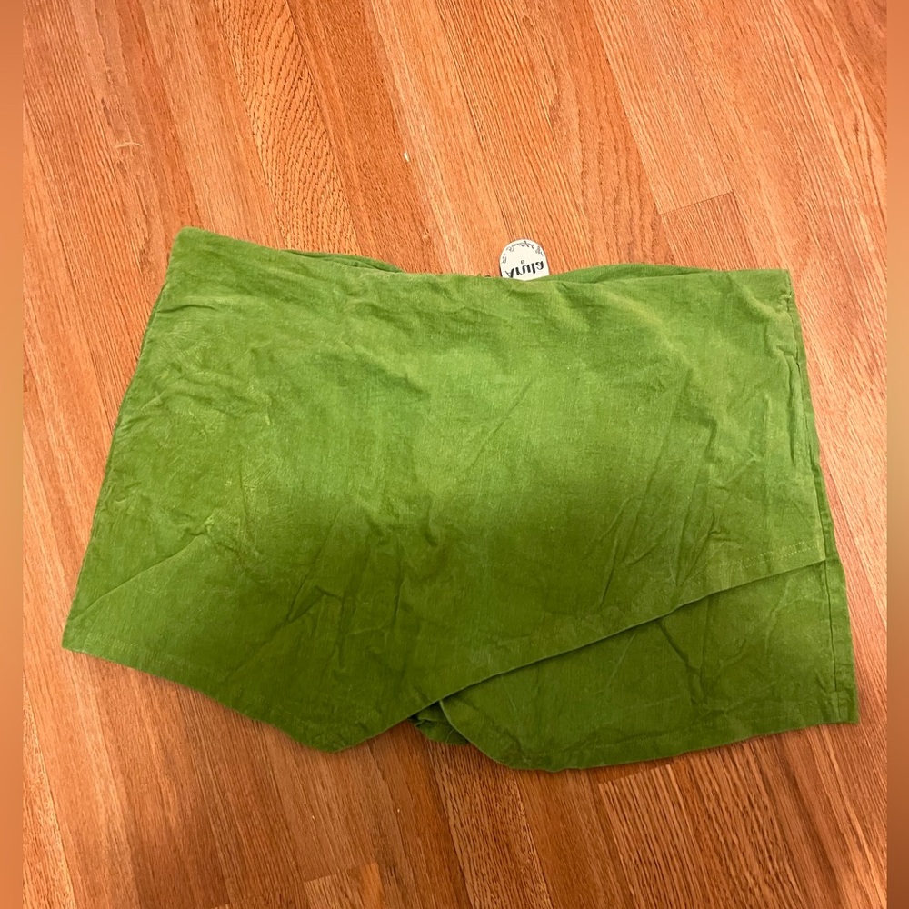 💚🍀Arula green skort !!